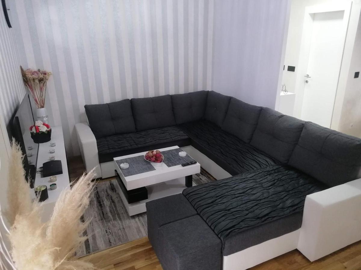 Nenadovic Apartman Obrenovac  Kültér fotó
