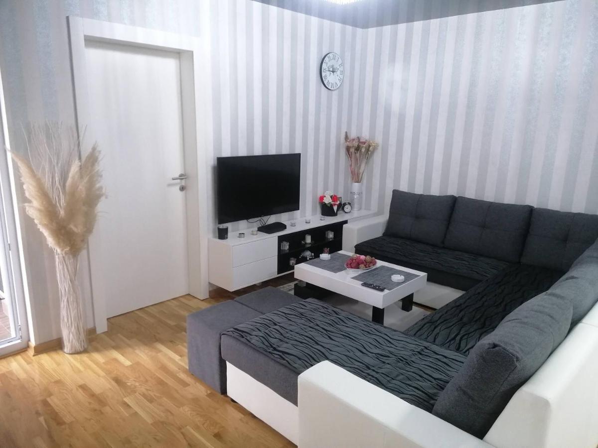 Nenadovic Apartman Obrenovac  Kültér fotó